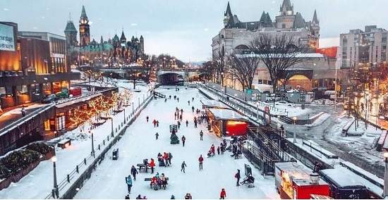 طولانی ترین پیست اسکیت جهان و سرگرمی های آن 4 ساعت تا تورنتو