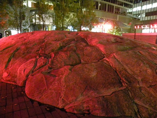 سنگ یورک ویل،سنگی بزرگ در قلب تورنتو