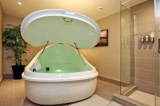 جاذبه گردشگری تورنتو | از همه چیز خسته شده اید ؟ H2O Float را آزمایش کنید