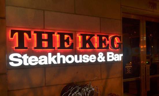زندگی در تورنتو | رستوران زنجیره ای The Keg به فروش رفت